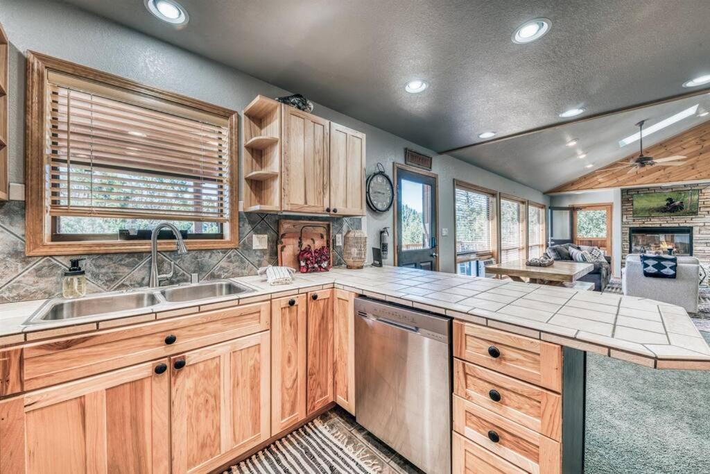 רואידוסו Perk Canyon Hidden Acres-Hot Tub-Gas Fireplace מראה חיצוני תמונה